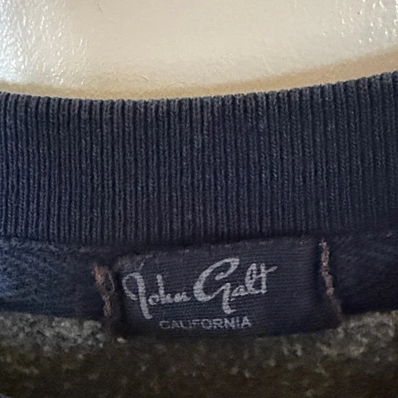 Brandy Melville Navy Crewneck with White 'Switzerland' Text and Red Crest - Picture 2 of 2